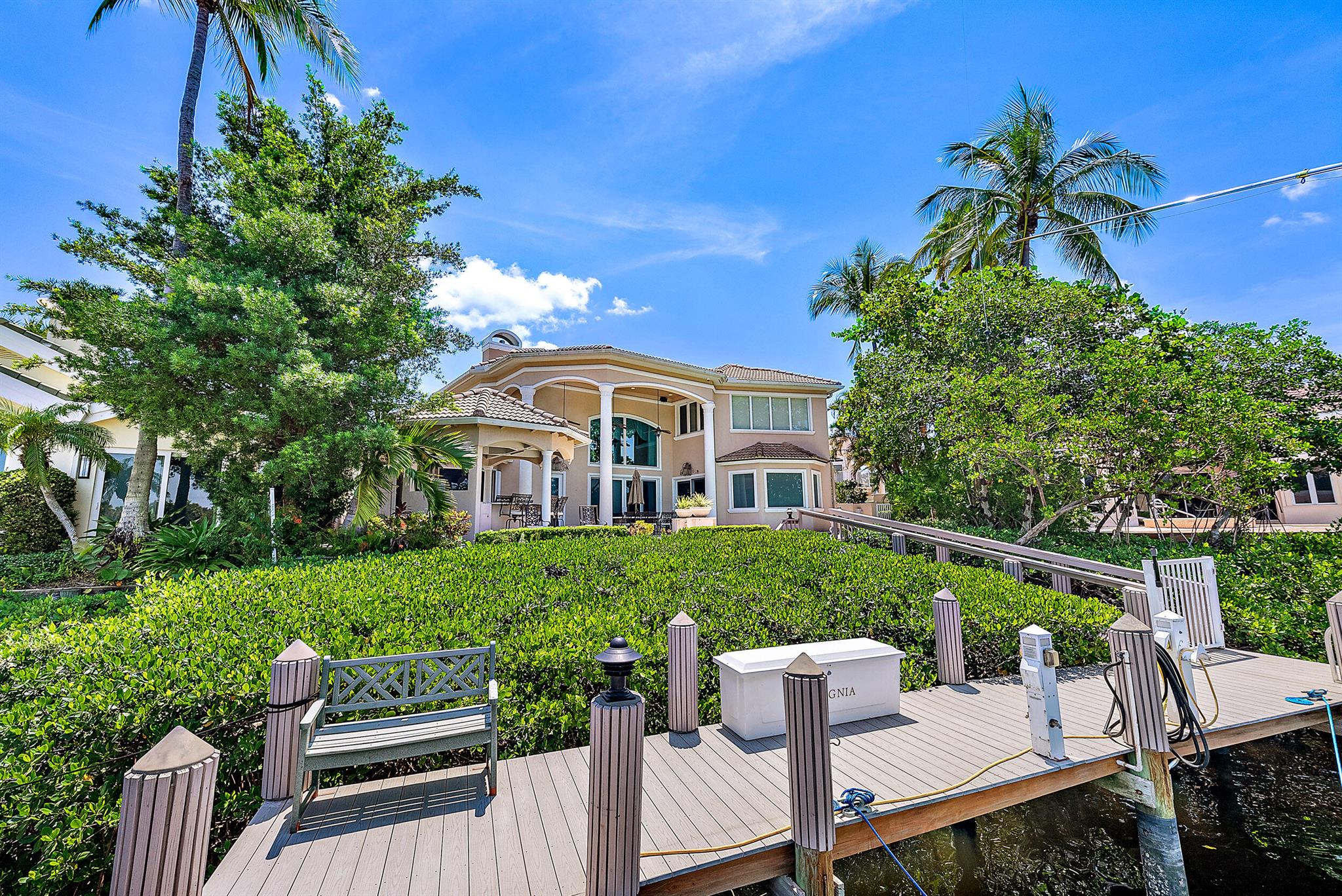 JONATHANS LANDING - Residential