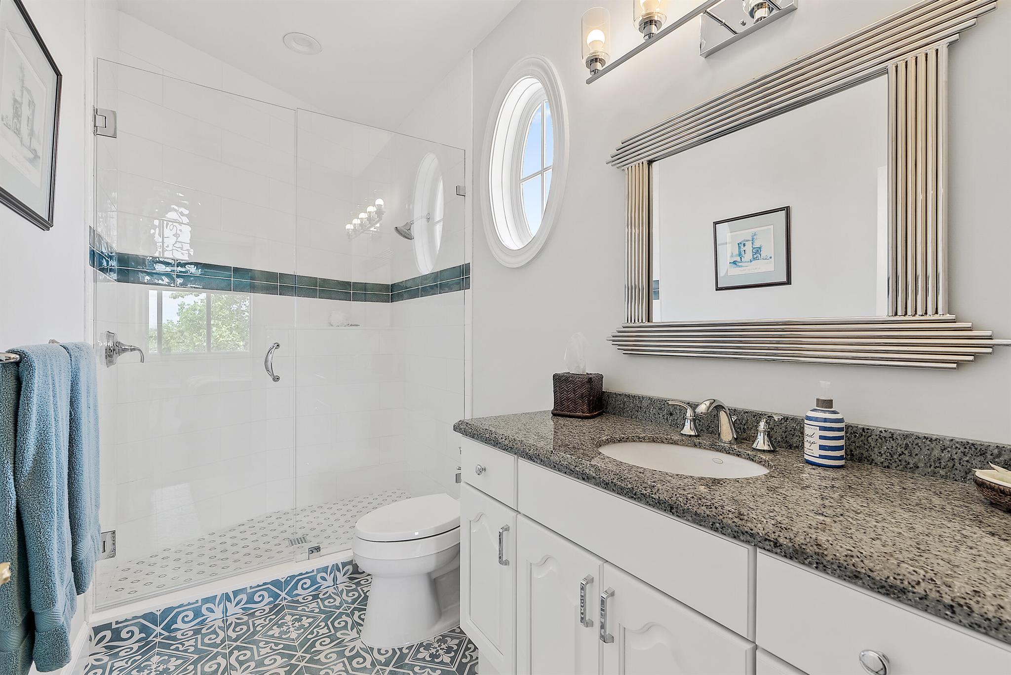 JONATHANS LANDING - Residential