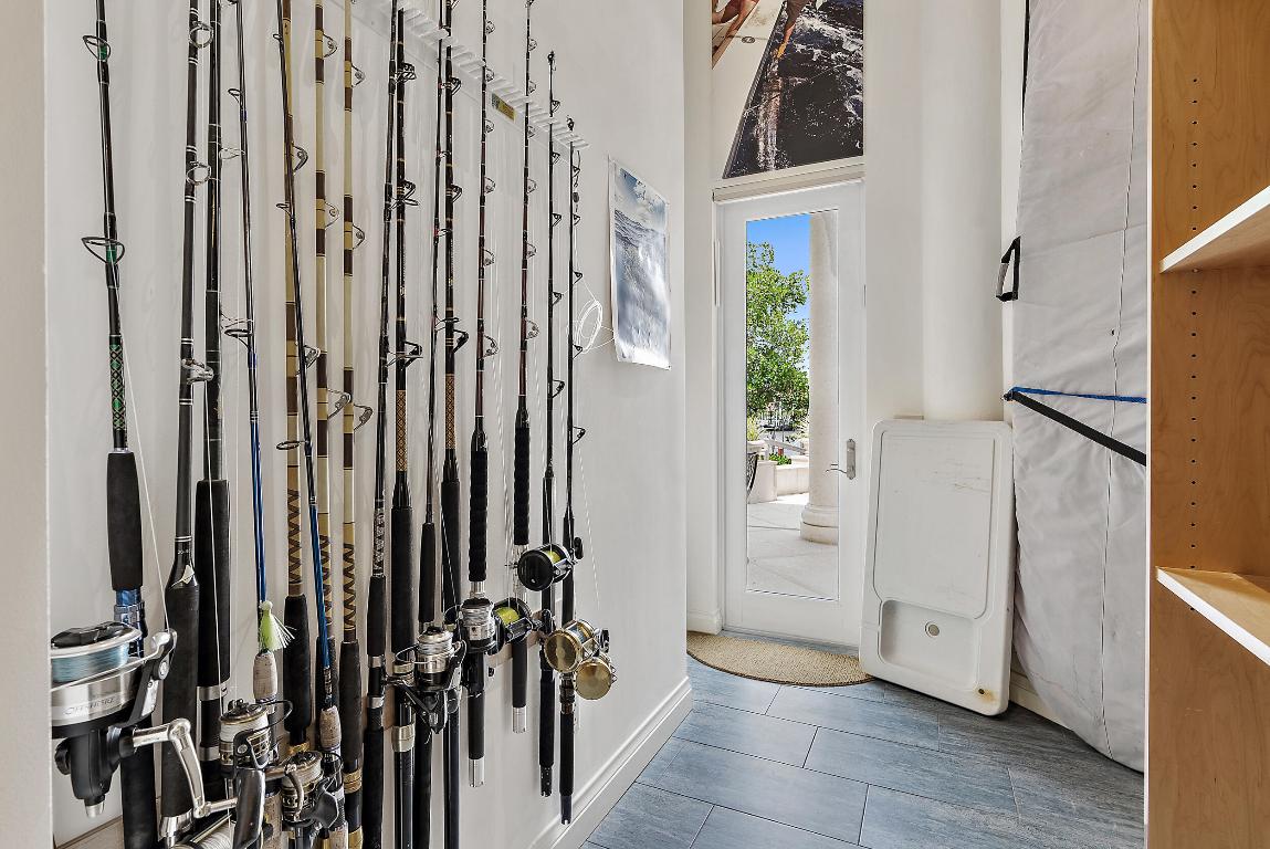 JONATHANS LANDING - Residential