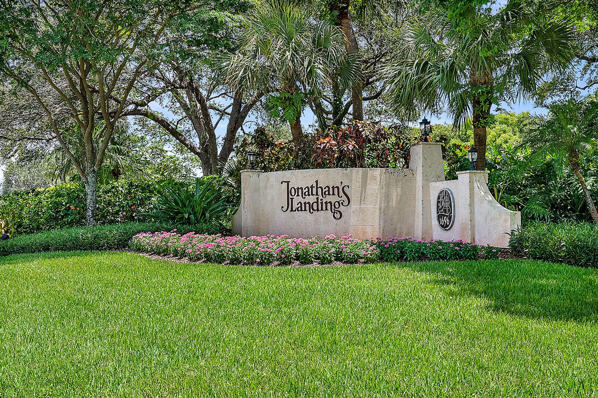 JONATHANS LANDING - Residential