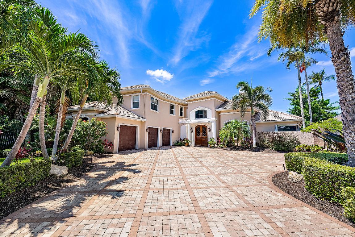 JONATHANS LANDING - Residential