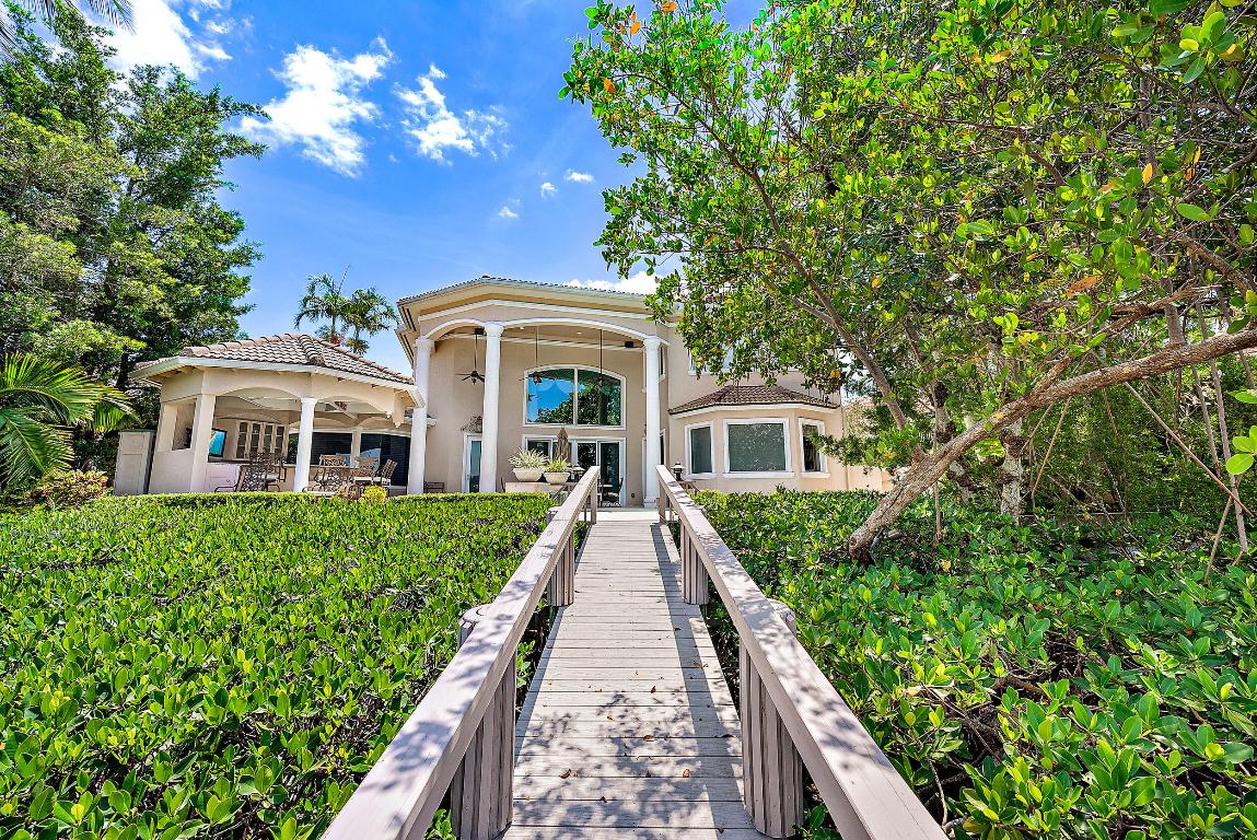 JONATHANS LANDING - Residential