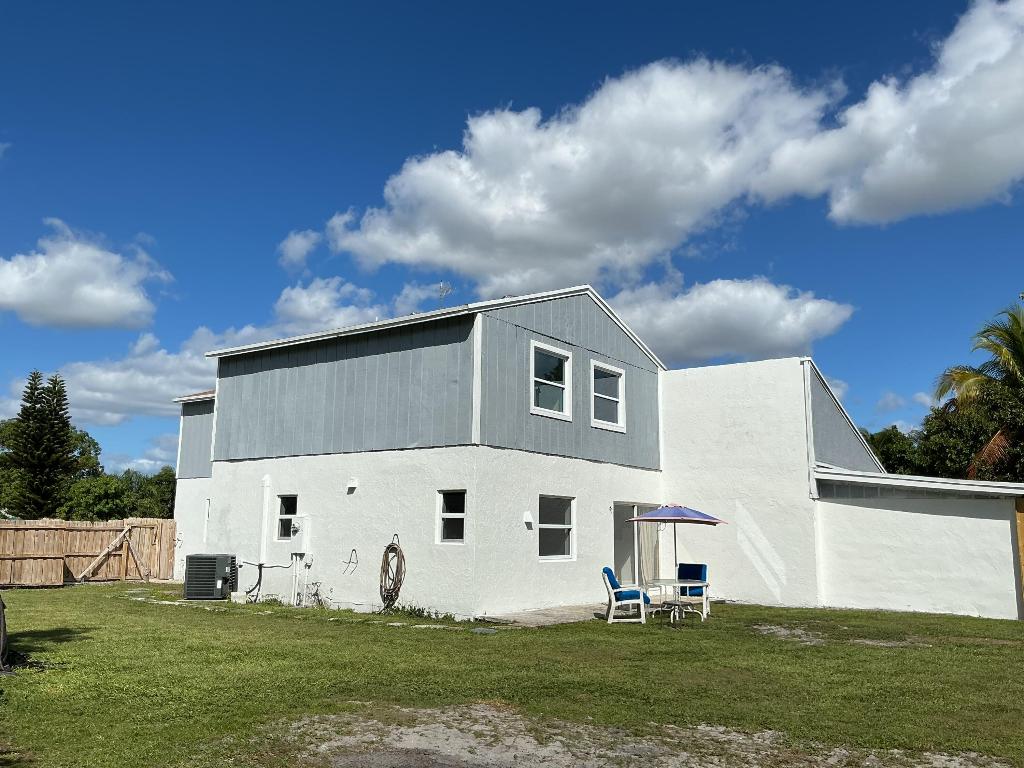 537 NW 51st Avenue W