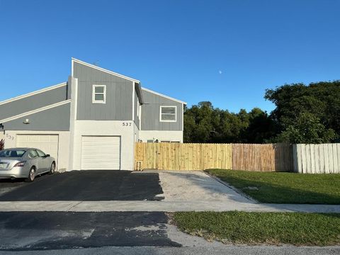537 NW 51st Avenue W Delray Beach FL 33445