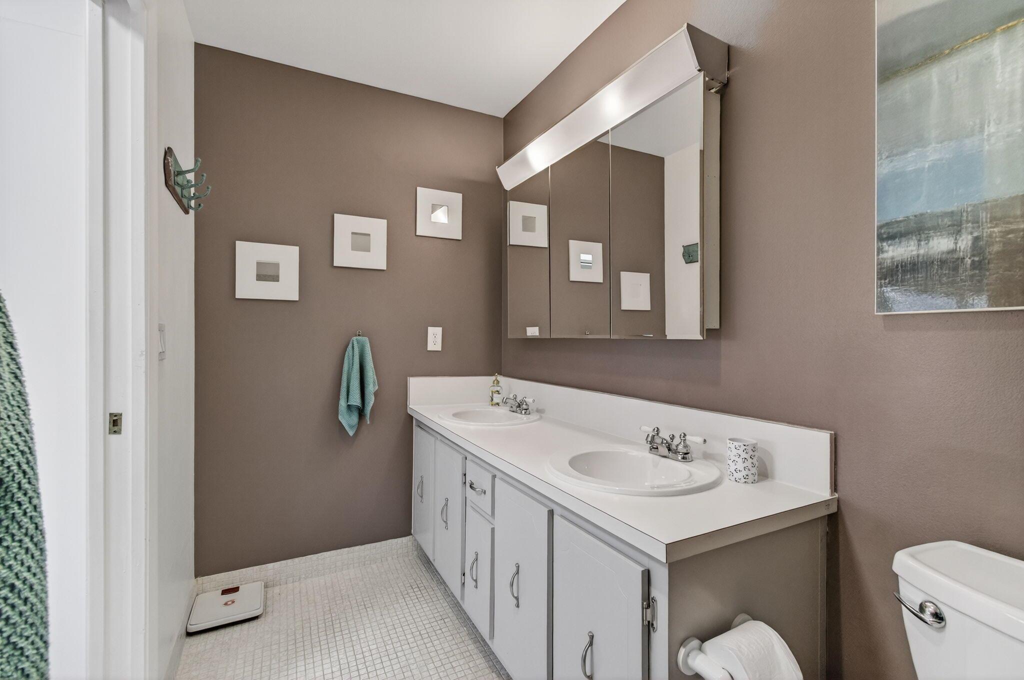 HIGH POINT OF DELRAY - Residential