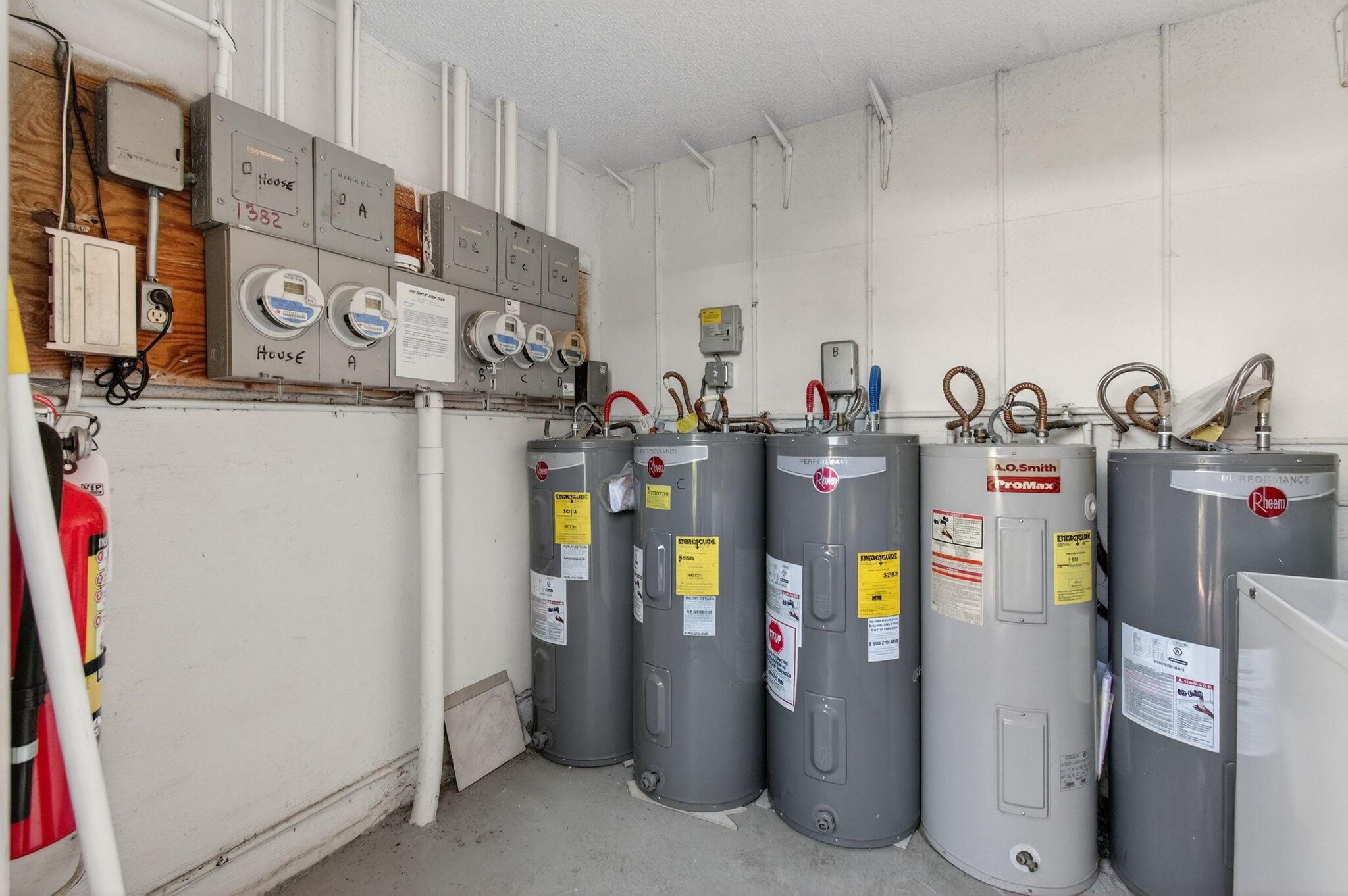 HIGH POINT OF DELRAY - Residential