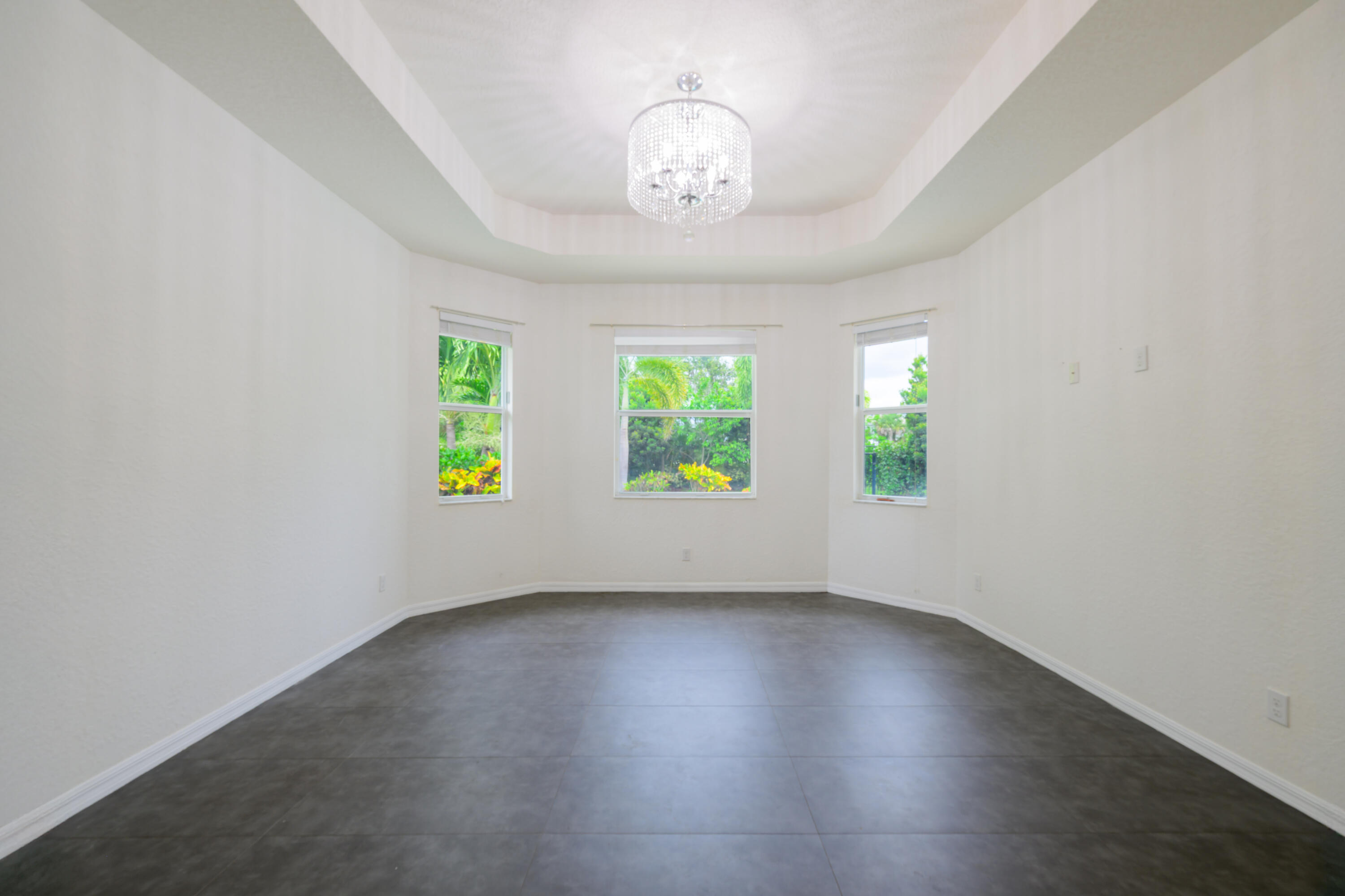 VISTA LAGO - Residential