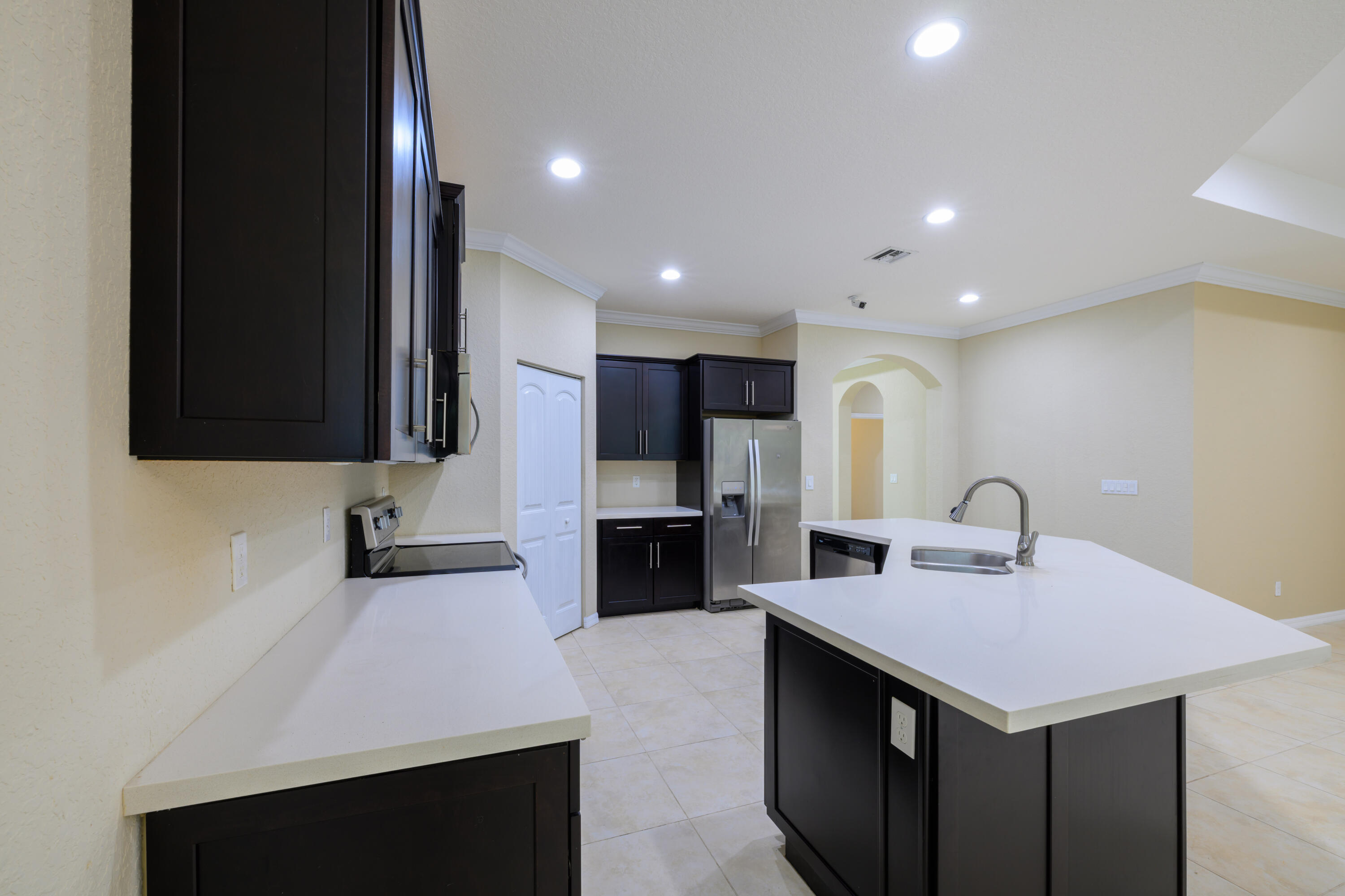 VISTA LAGO - Residential