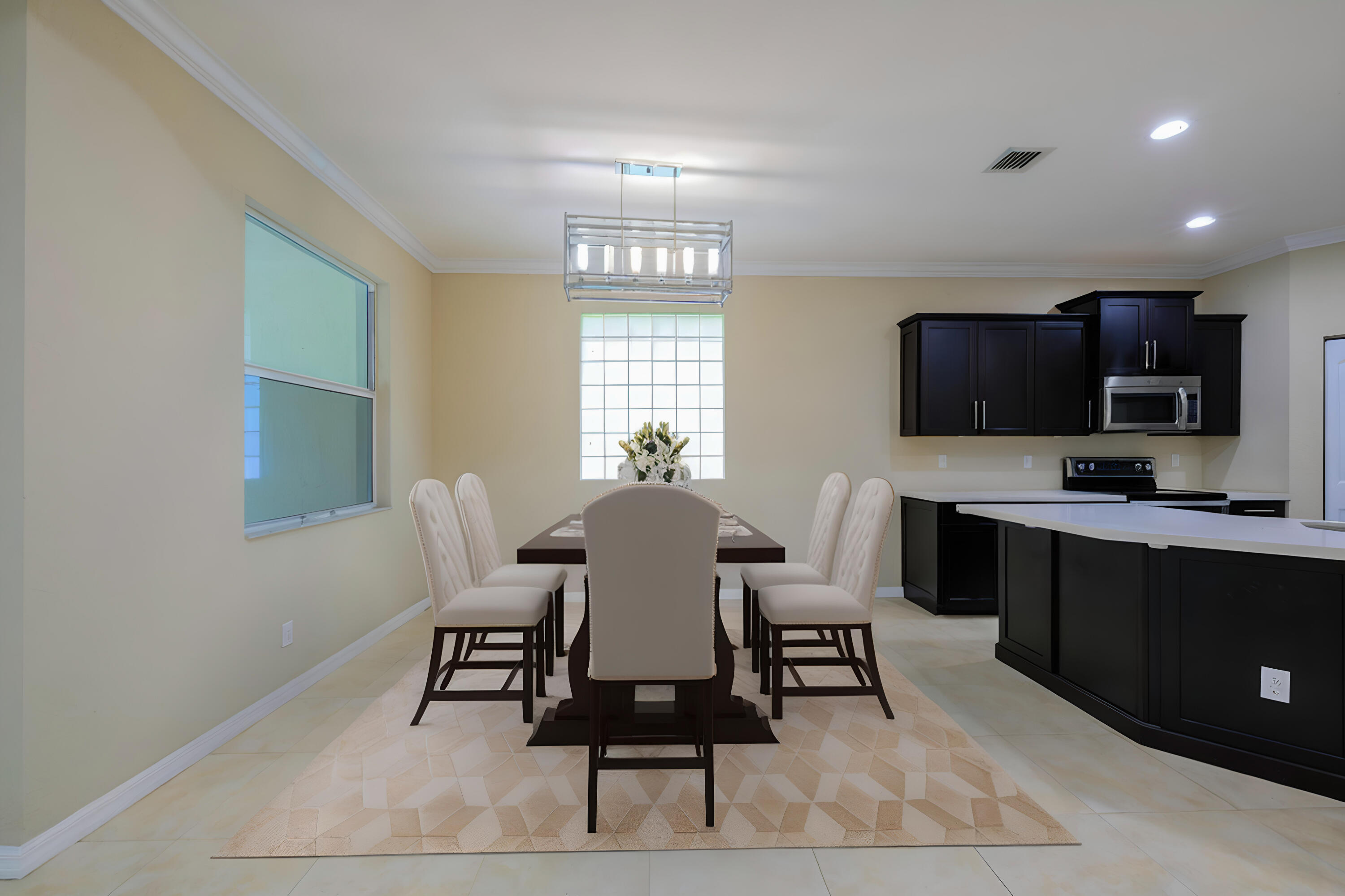 VISTA LAGO - Residential