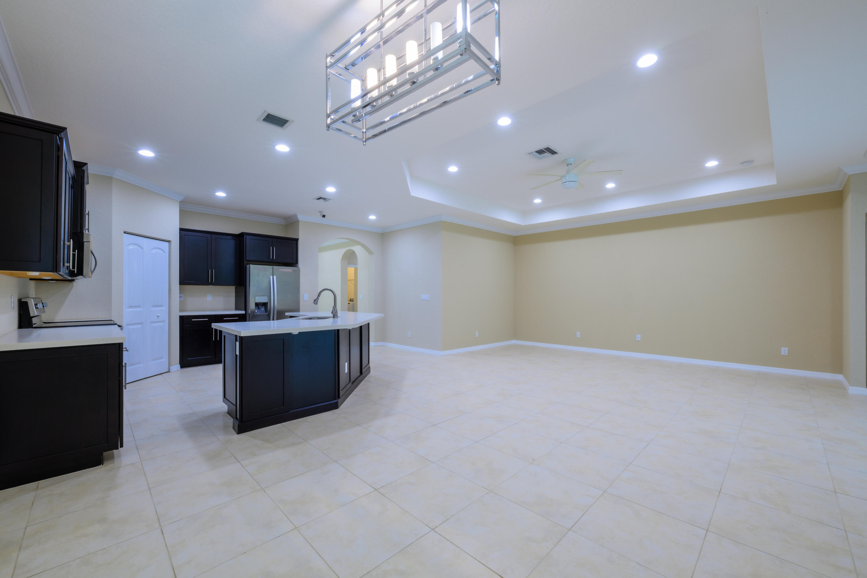 VISTA LAGO - Residential