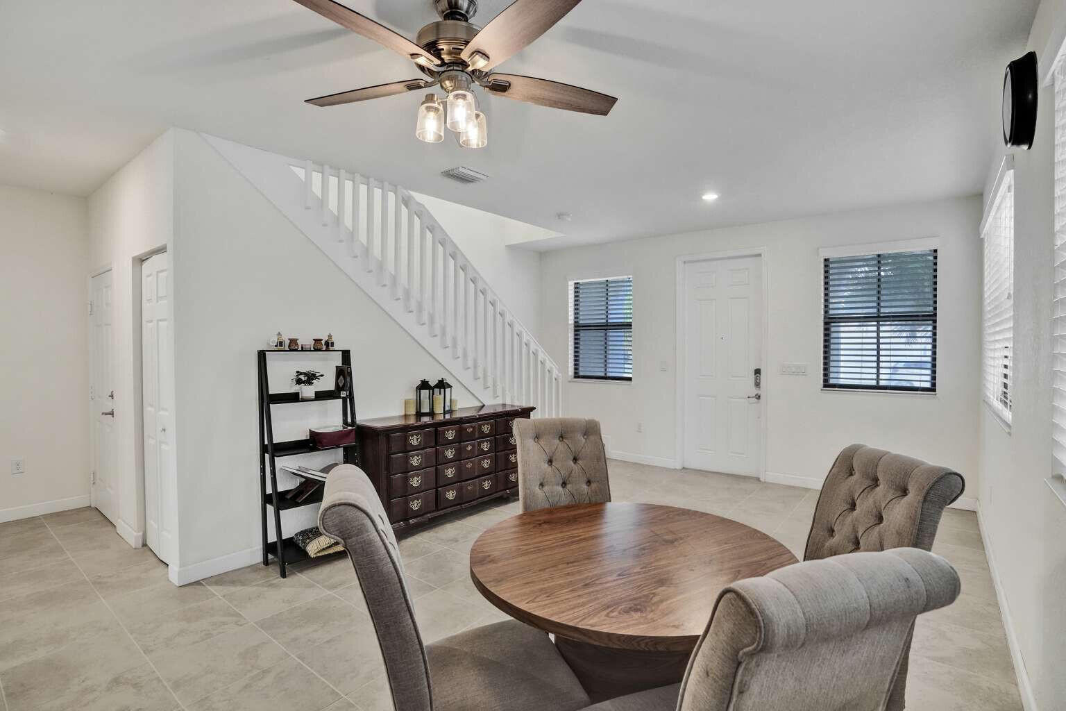 AQUABELLA SECTION ONE - Residential