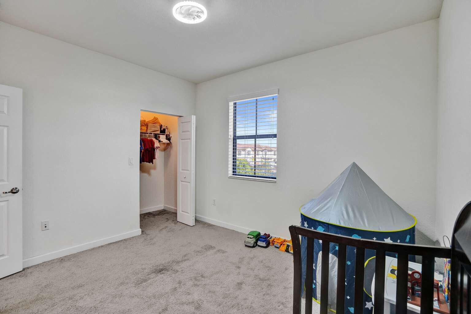 AQUABELLA SECTION ONE - Residential