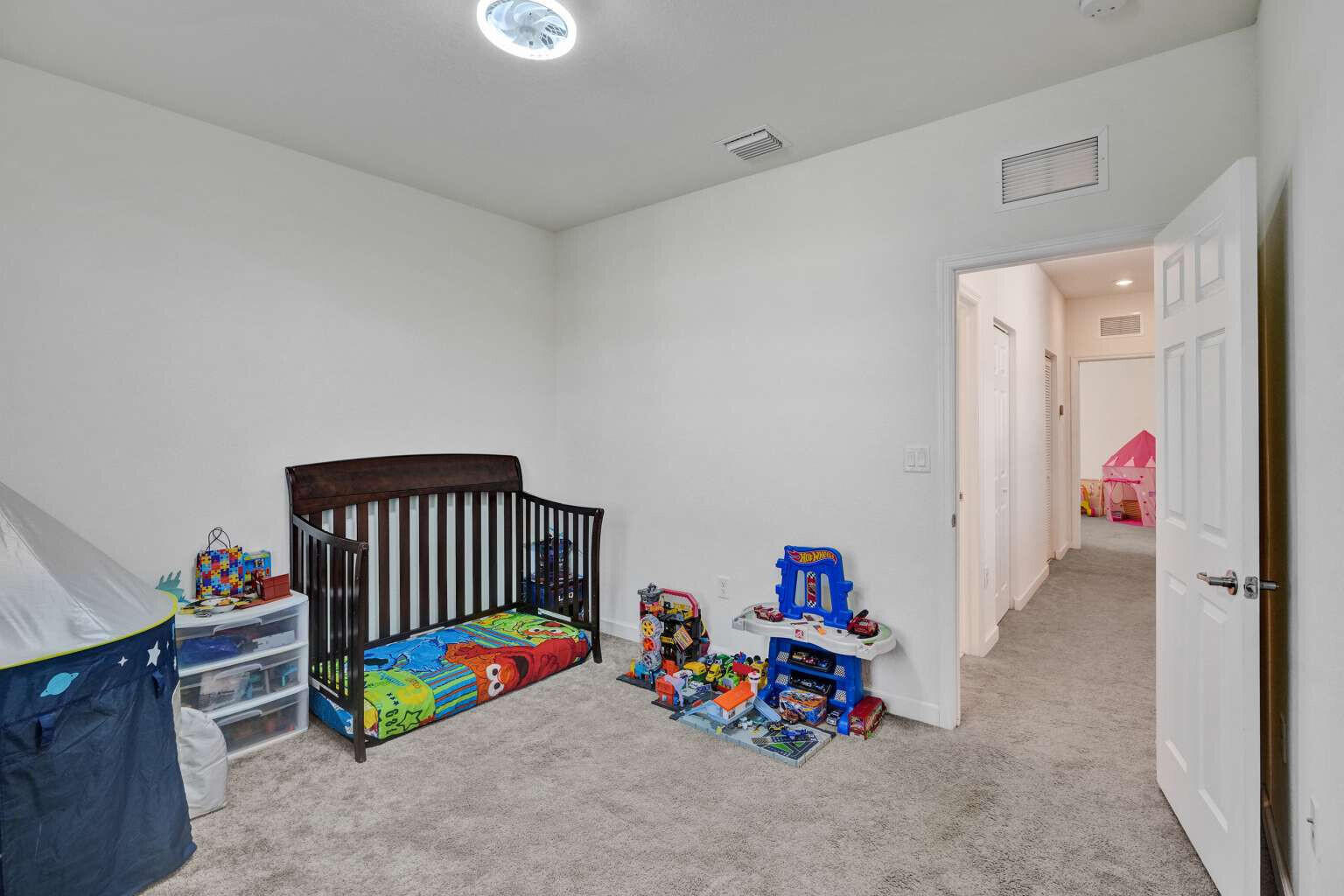 AQUABELLA SECTION ONE - Residential