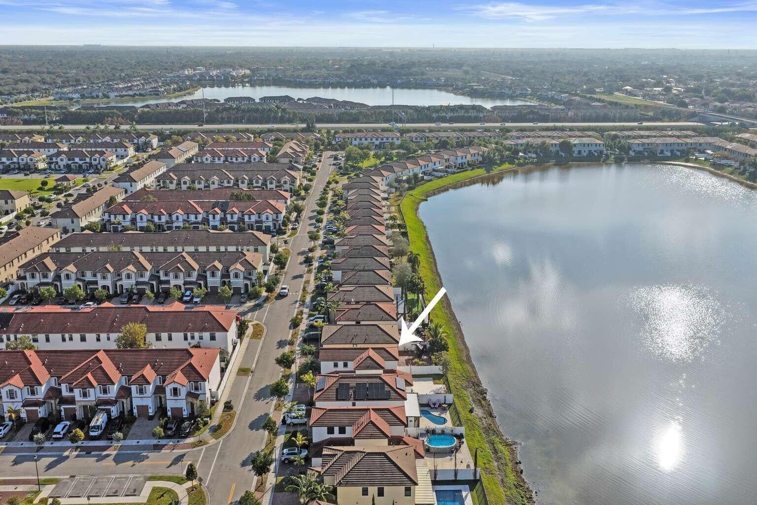 AQUABELLA SECTION ONE - Residential