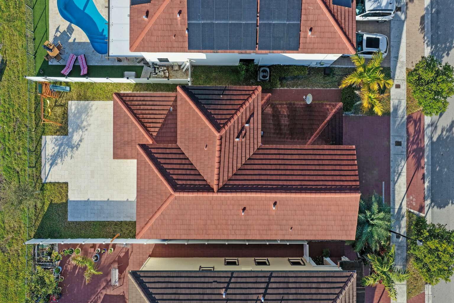 AQUABELLA SECTION ONE - Residential