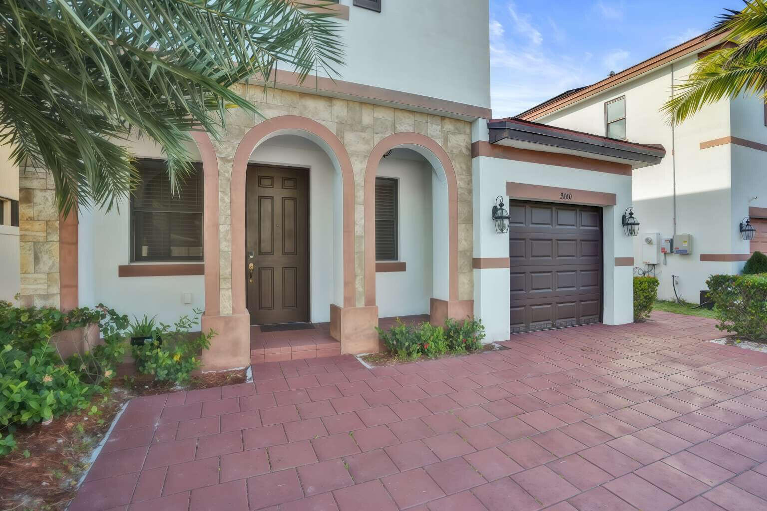 AQUABELLA SECTION ONE - Residential