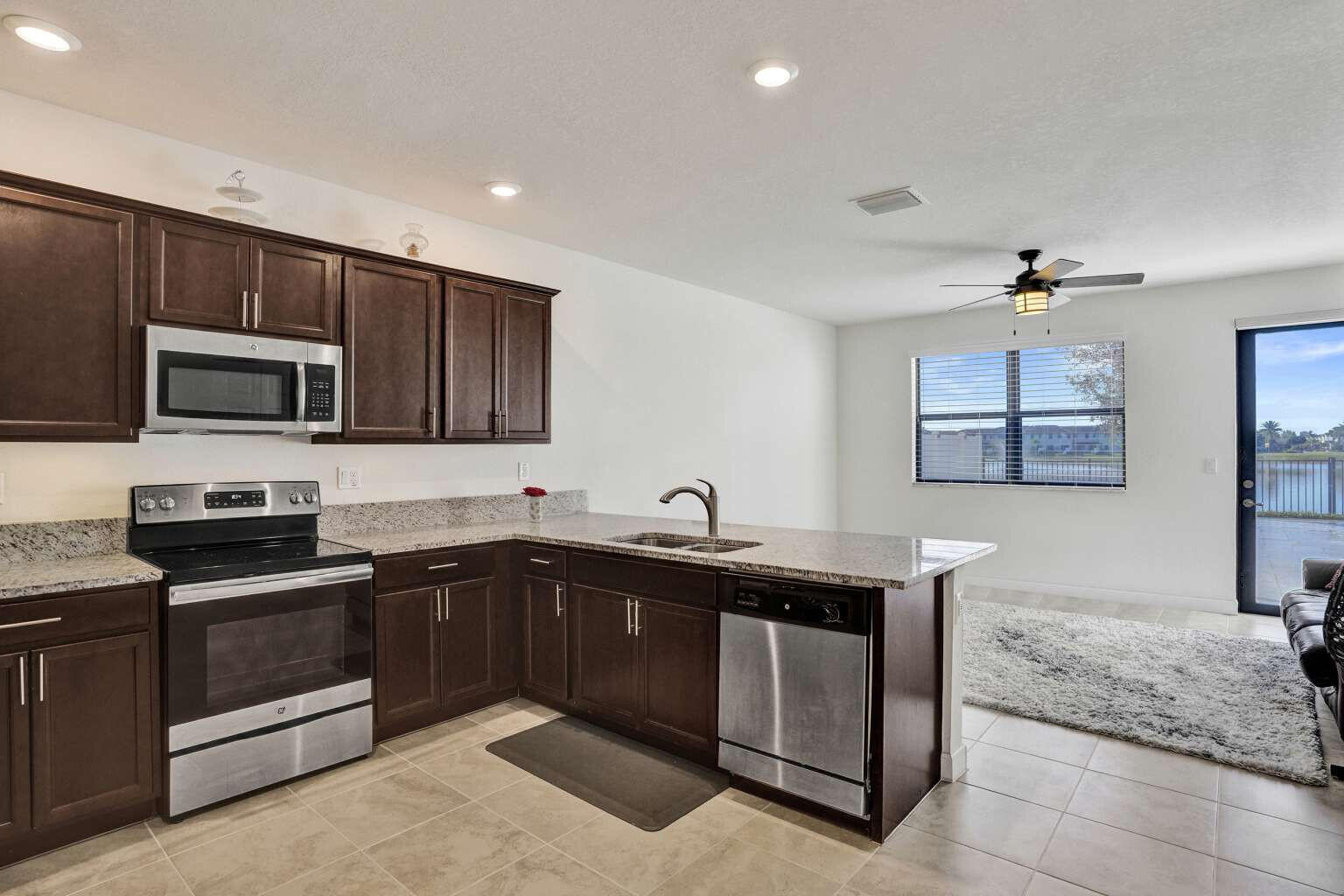 AQUABELLA SECTION ONE - Residential