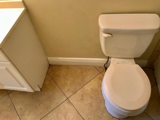 SABAL POINTE CONDO - Residential Lease