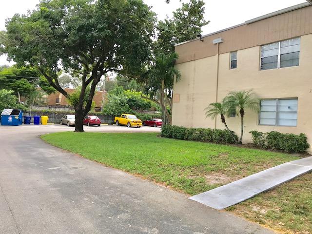 SABAL POINTE CONDO - Residential Lease