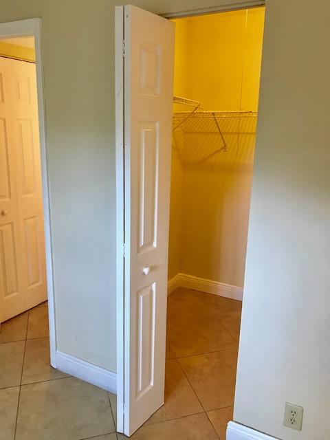 SABAL POINTE CONDO - Residential Lease