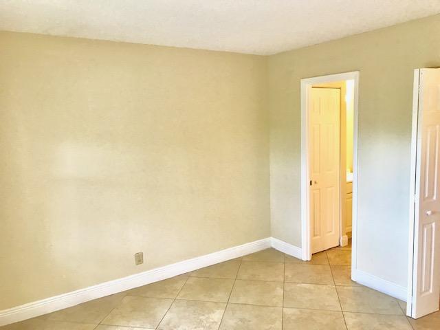 SABAL POINTE CONDO - Residential Lease