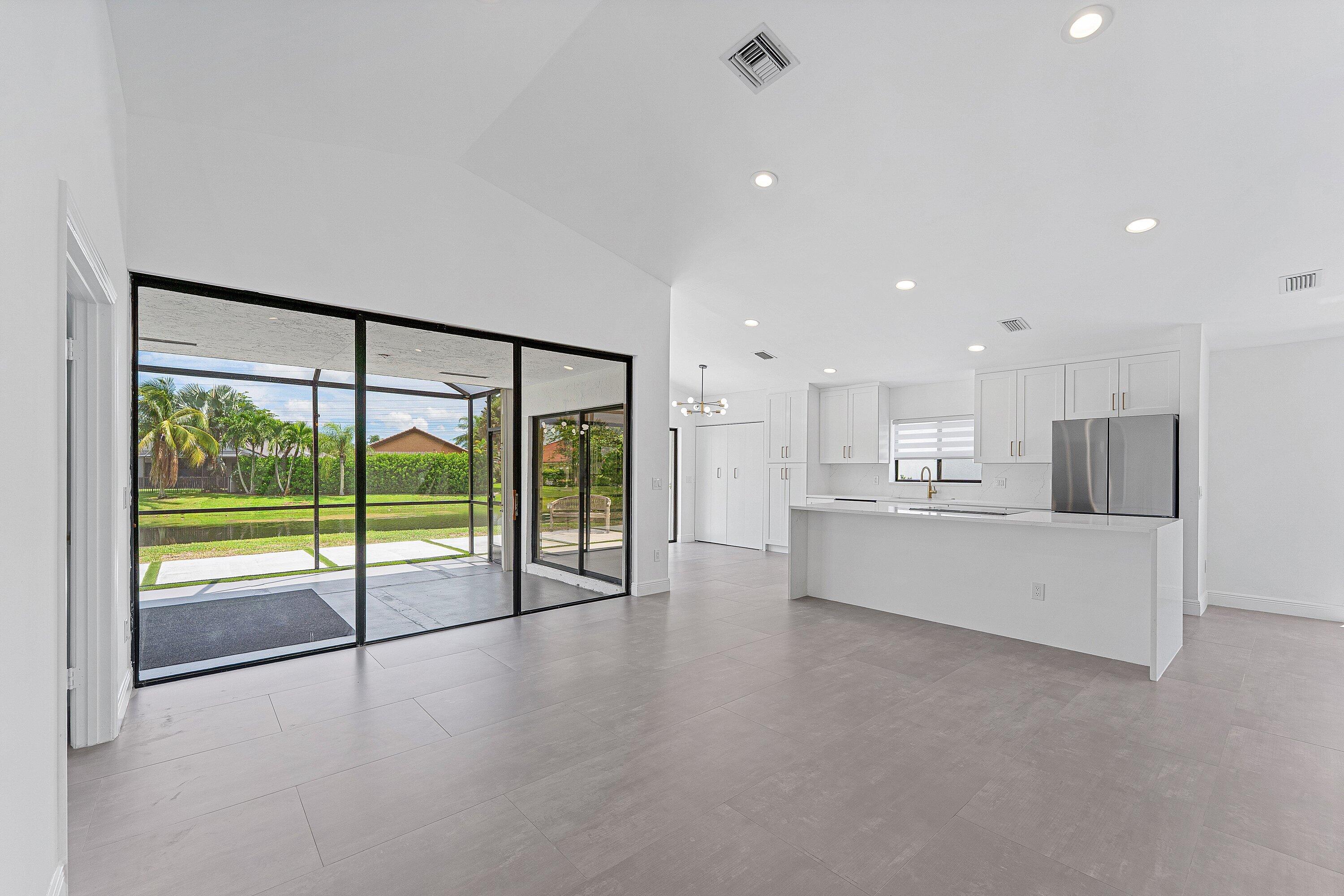 11152 HIGHLAND Circle