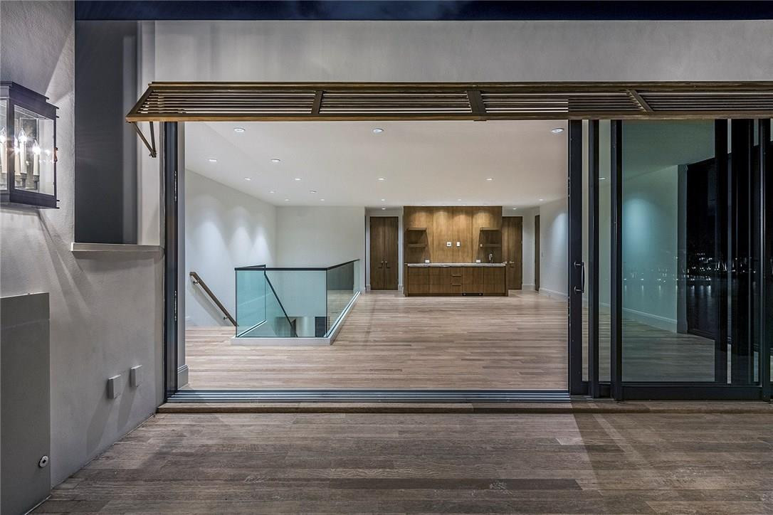 RIO VISTA ISLES - Residential