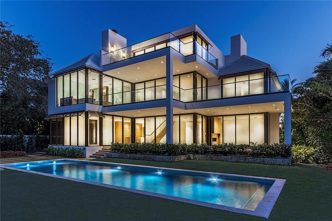 RIO VISTA ISLES - Residential