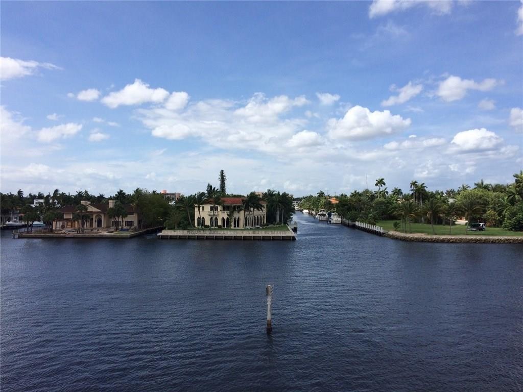 RIO VISTA ISLES - Residential