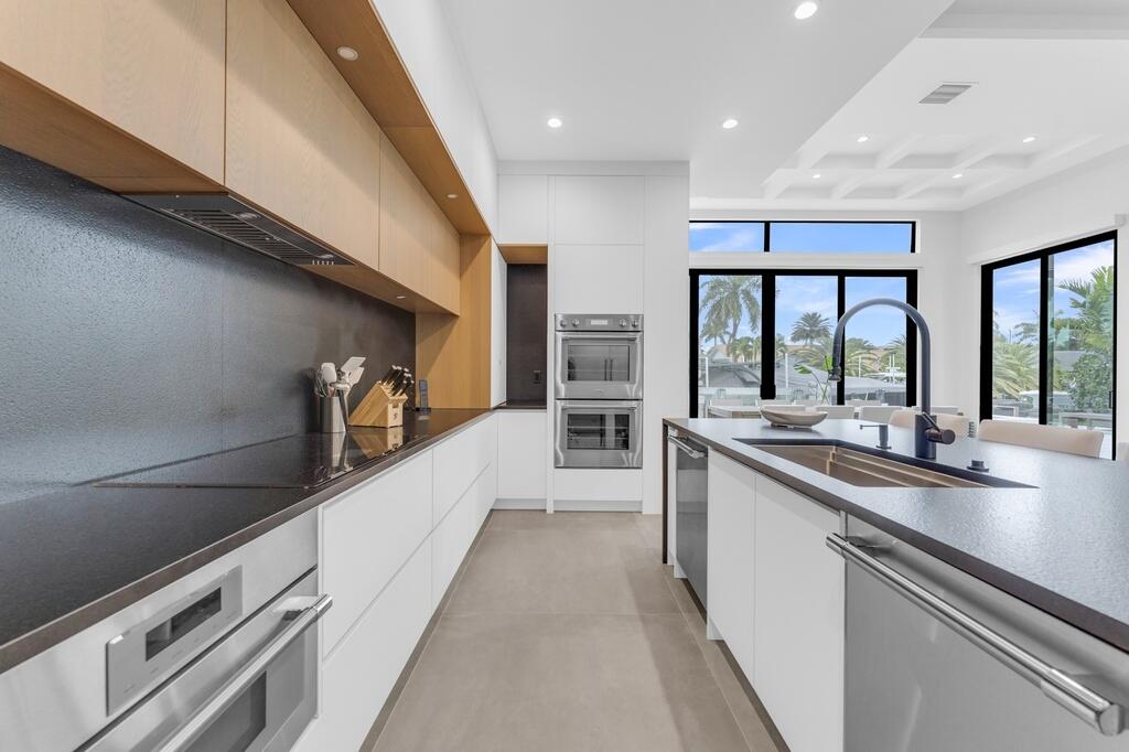 Tropic Isle In - Residential