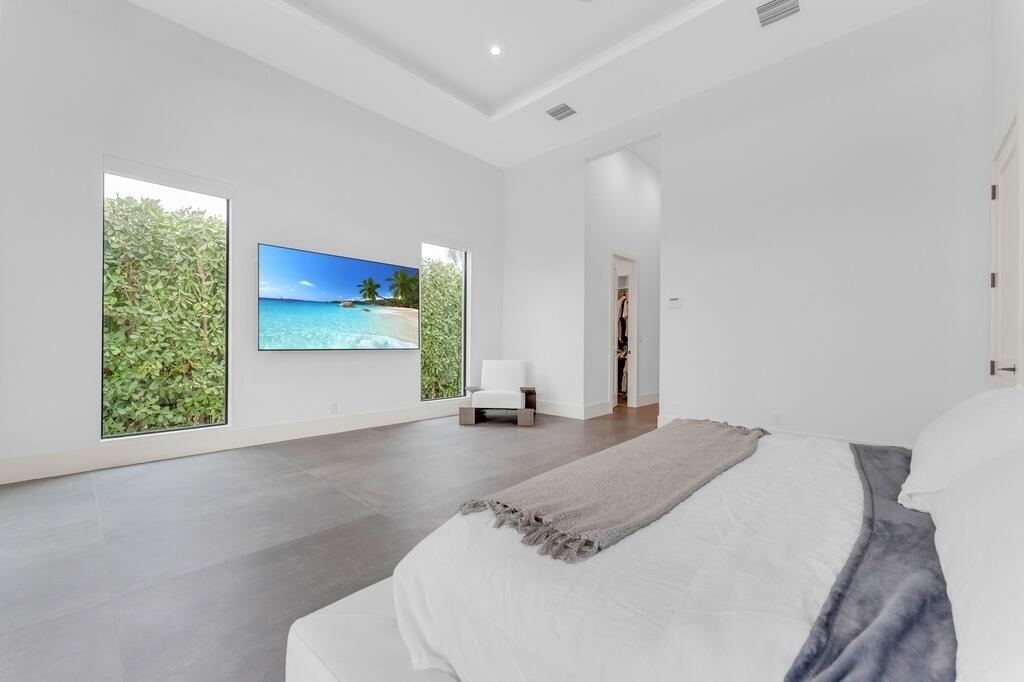 Tropic Isle In - Residential