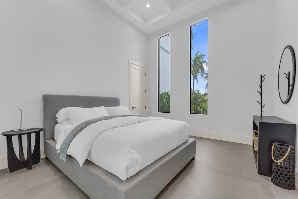 Tropic Isle In - Residential