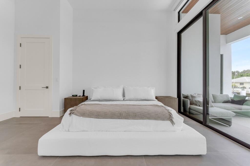 Tropic Isle In - Residential