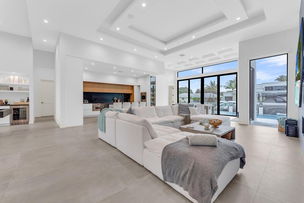 Tropic Isle In - Residential