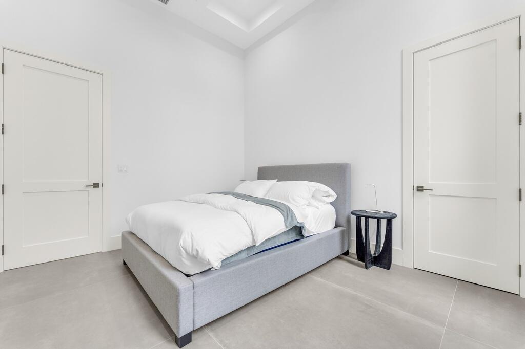 Tropic Isle In - Residential