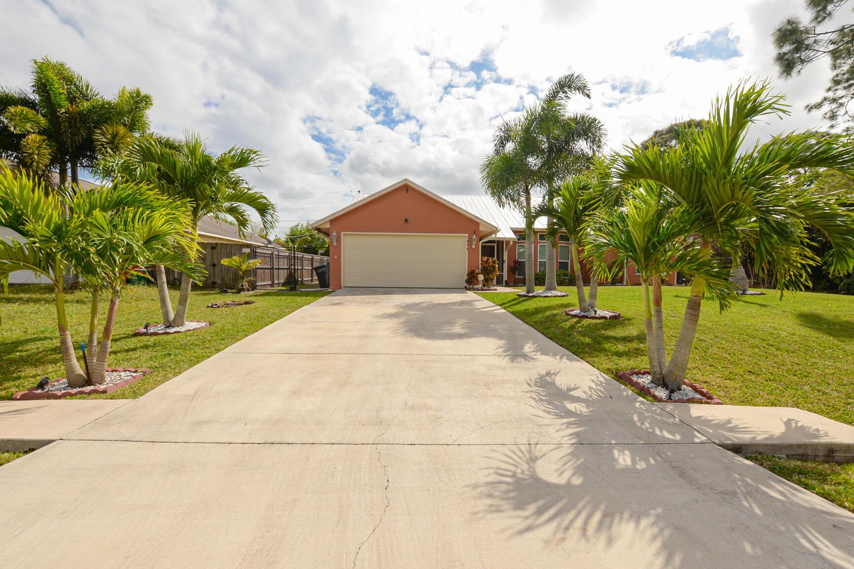 PORT ST LUCIE SECTION 19 - Residential