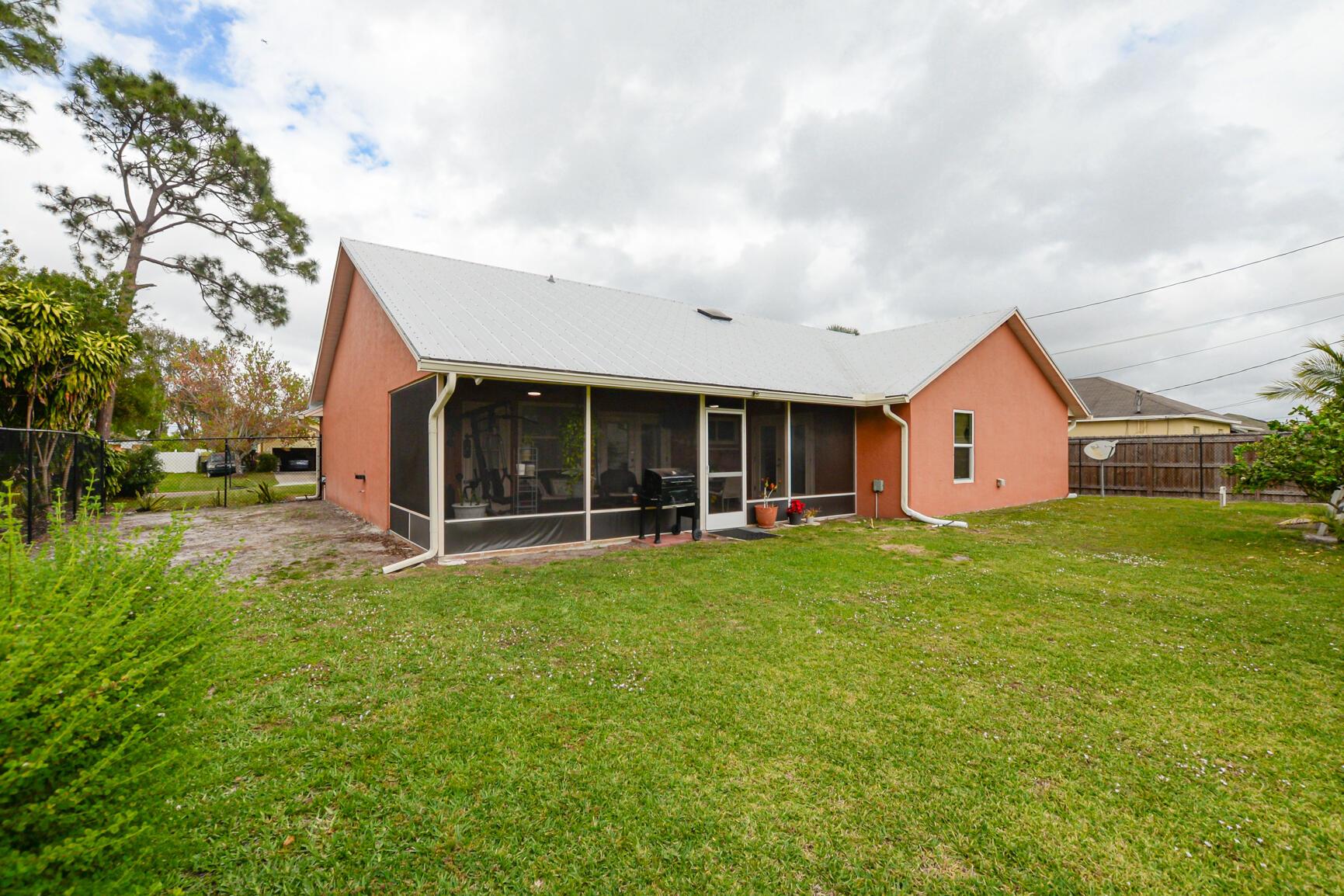 PORT ST LUCIE SECTION 19 - Residential
