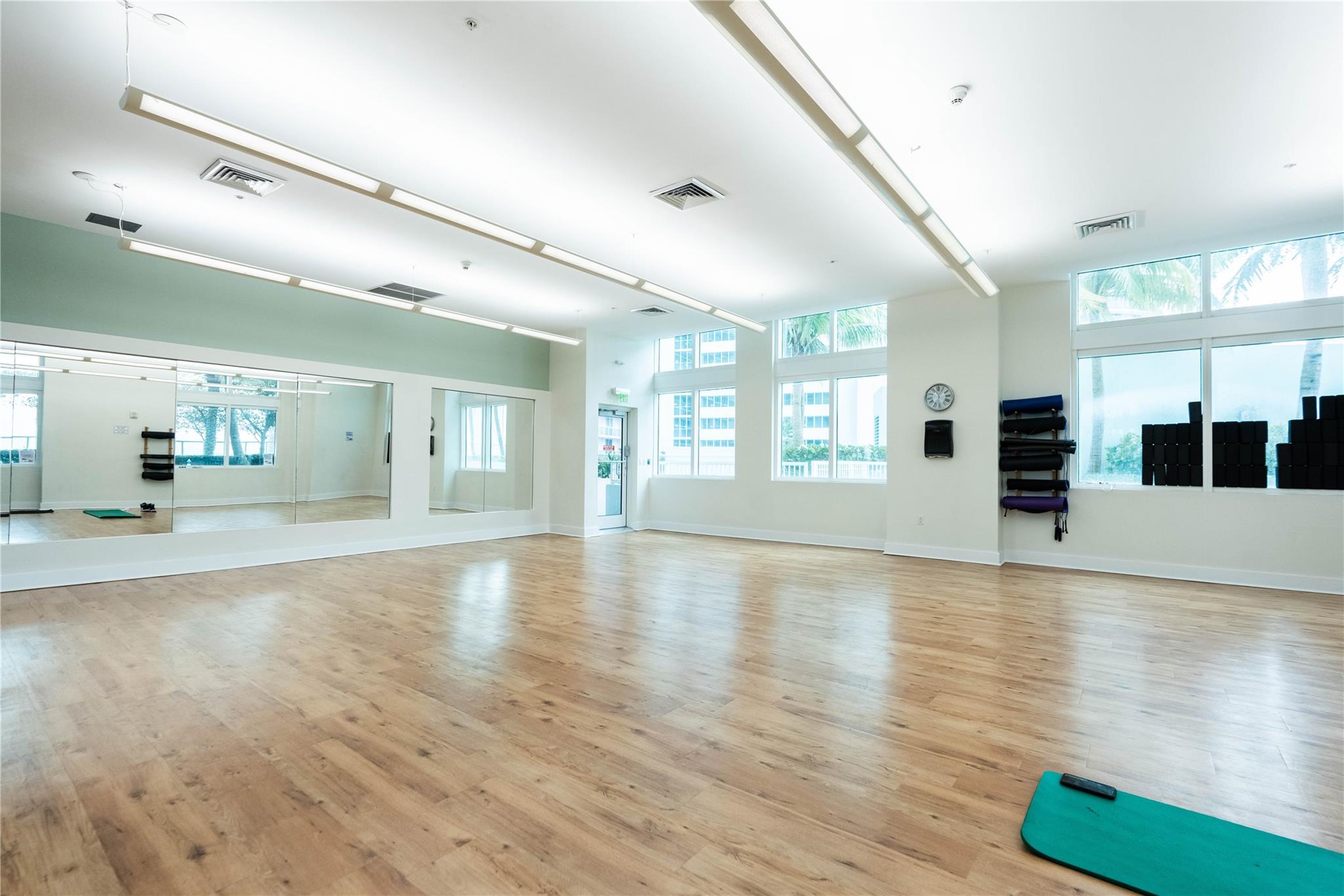 Quantum On The Bay Condo - Residential Lease