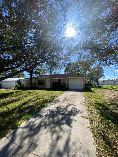 A home in Port St Lucie