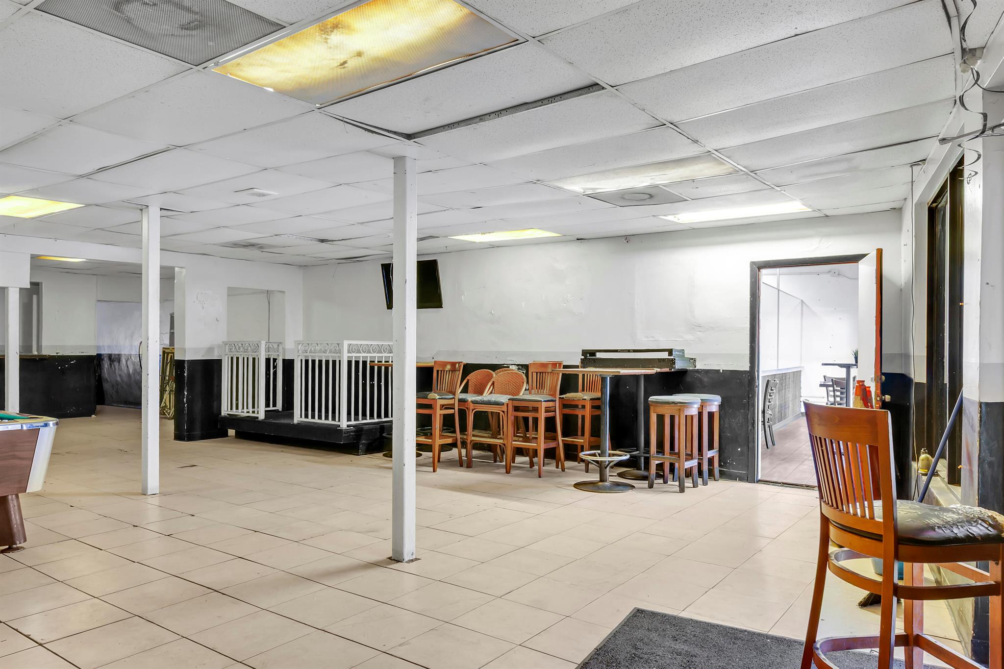 WASHINGTON PARK - Commercial Sale