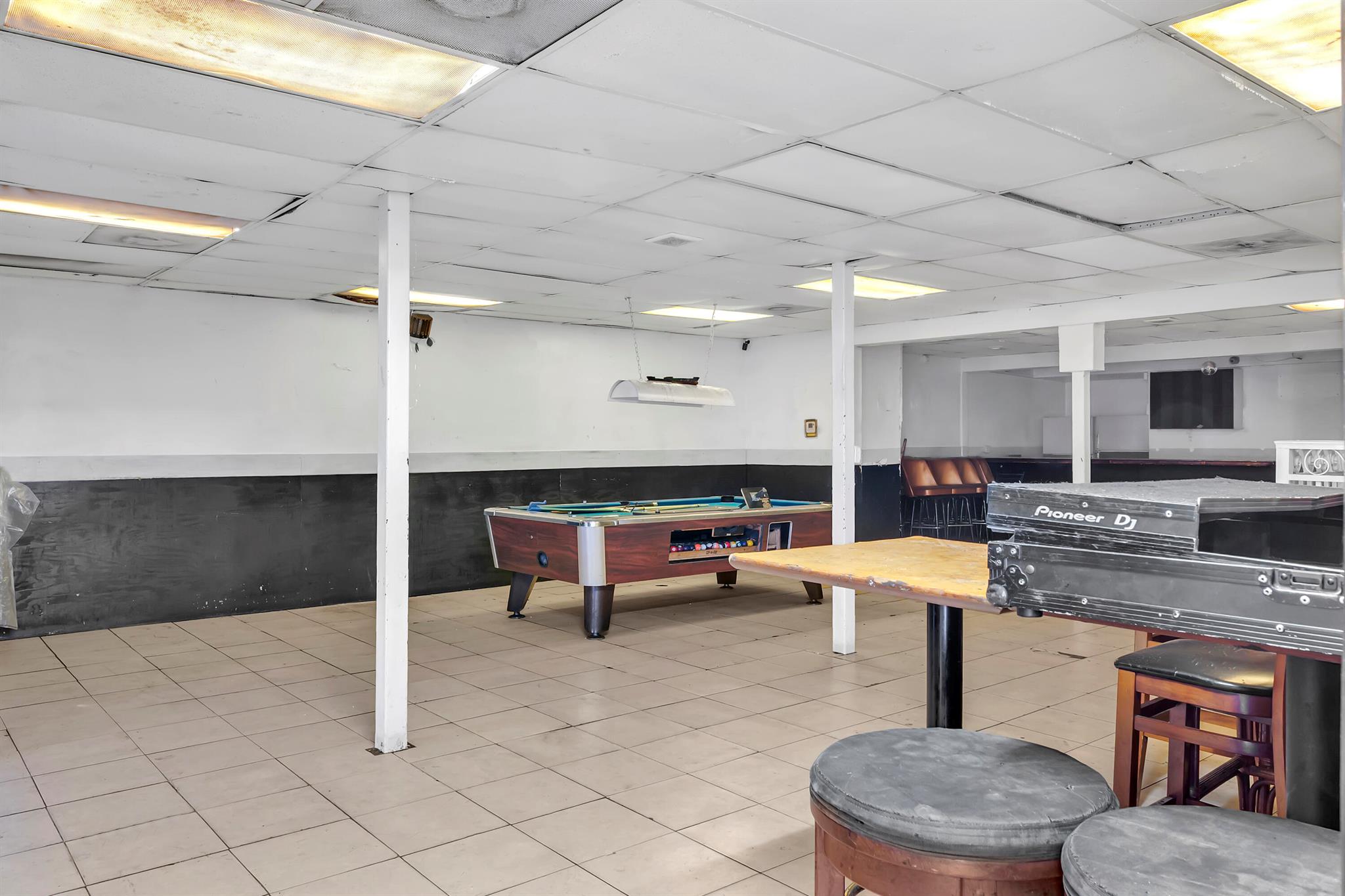 WASHINGTON PARK - Commercial Sale