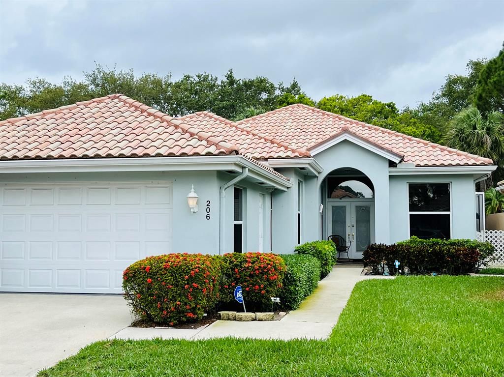 Photo of 206 S Hampton Drive, Jupiter, FL 33458 (MLS # R10882376)
