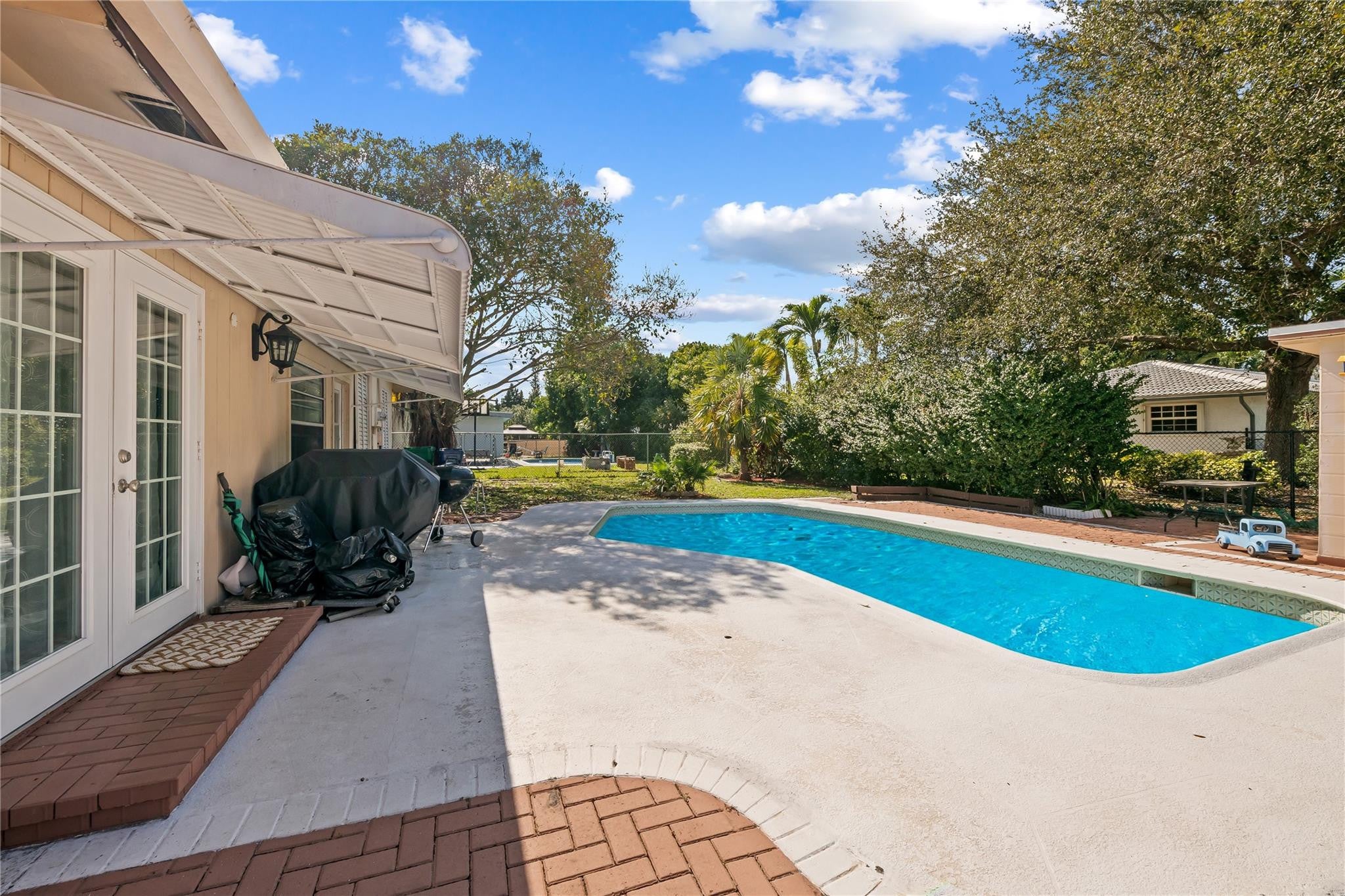 4010 CORAL SPRINGS Drive