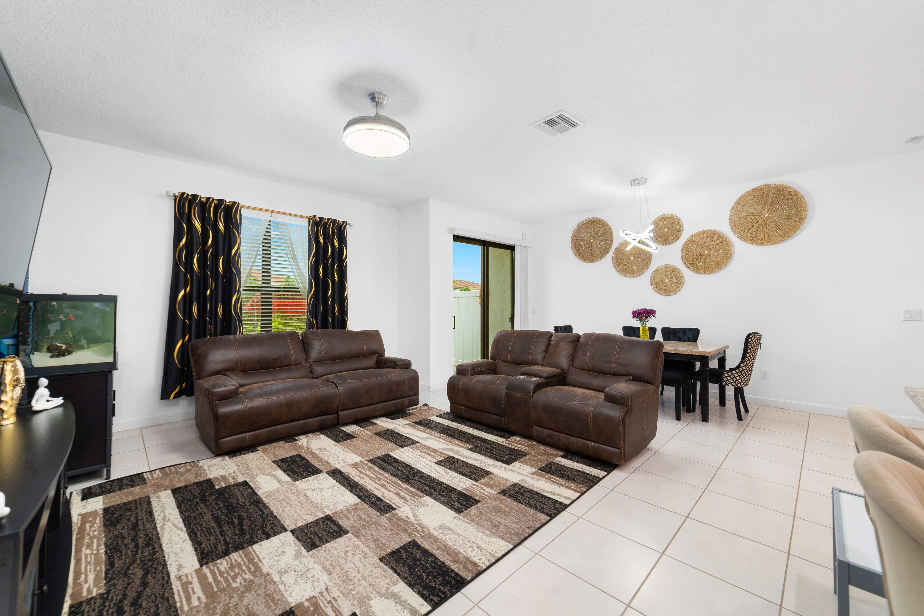 MEDITERRANEA - Residential