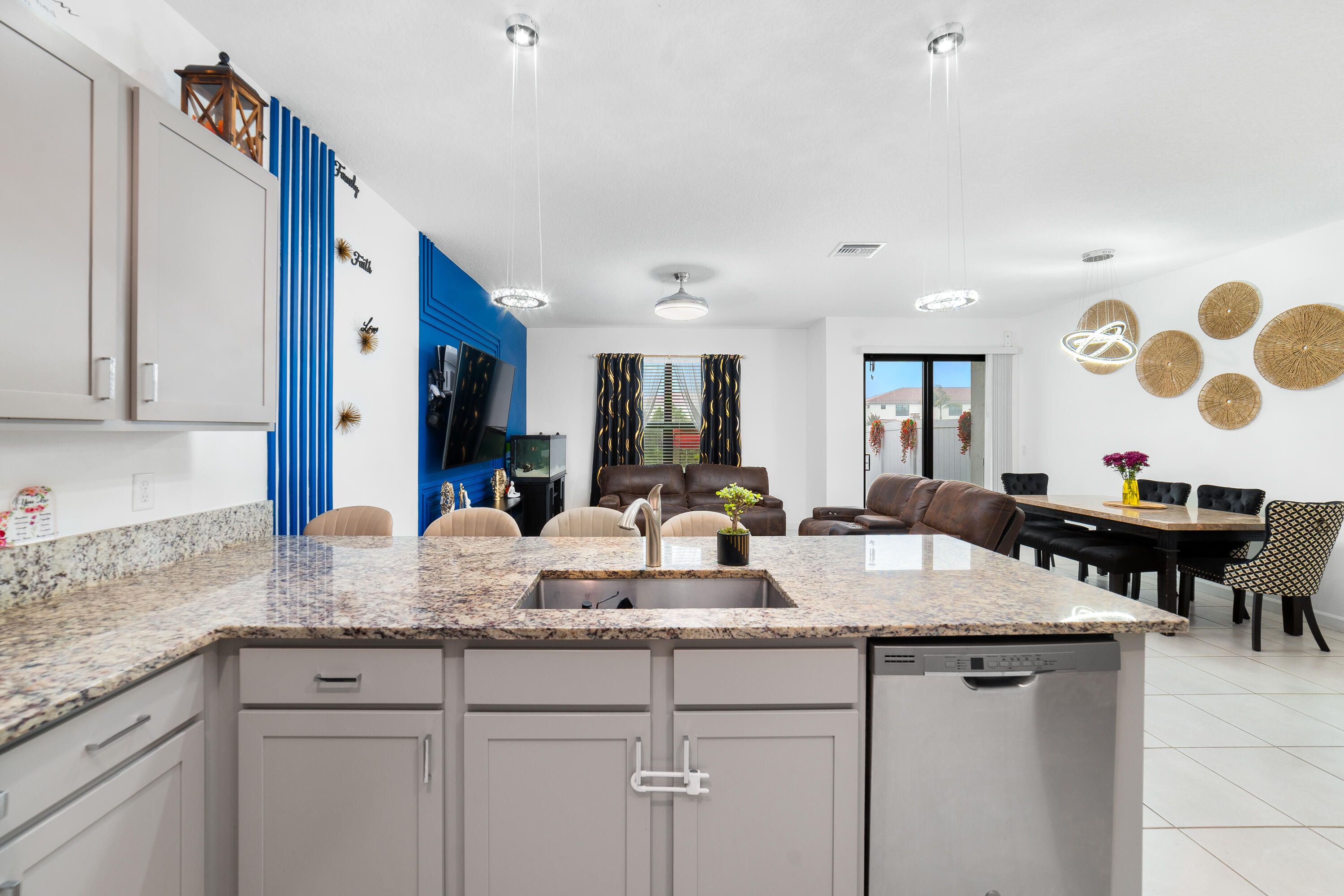 MEDITERRANEA - Residential