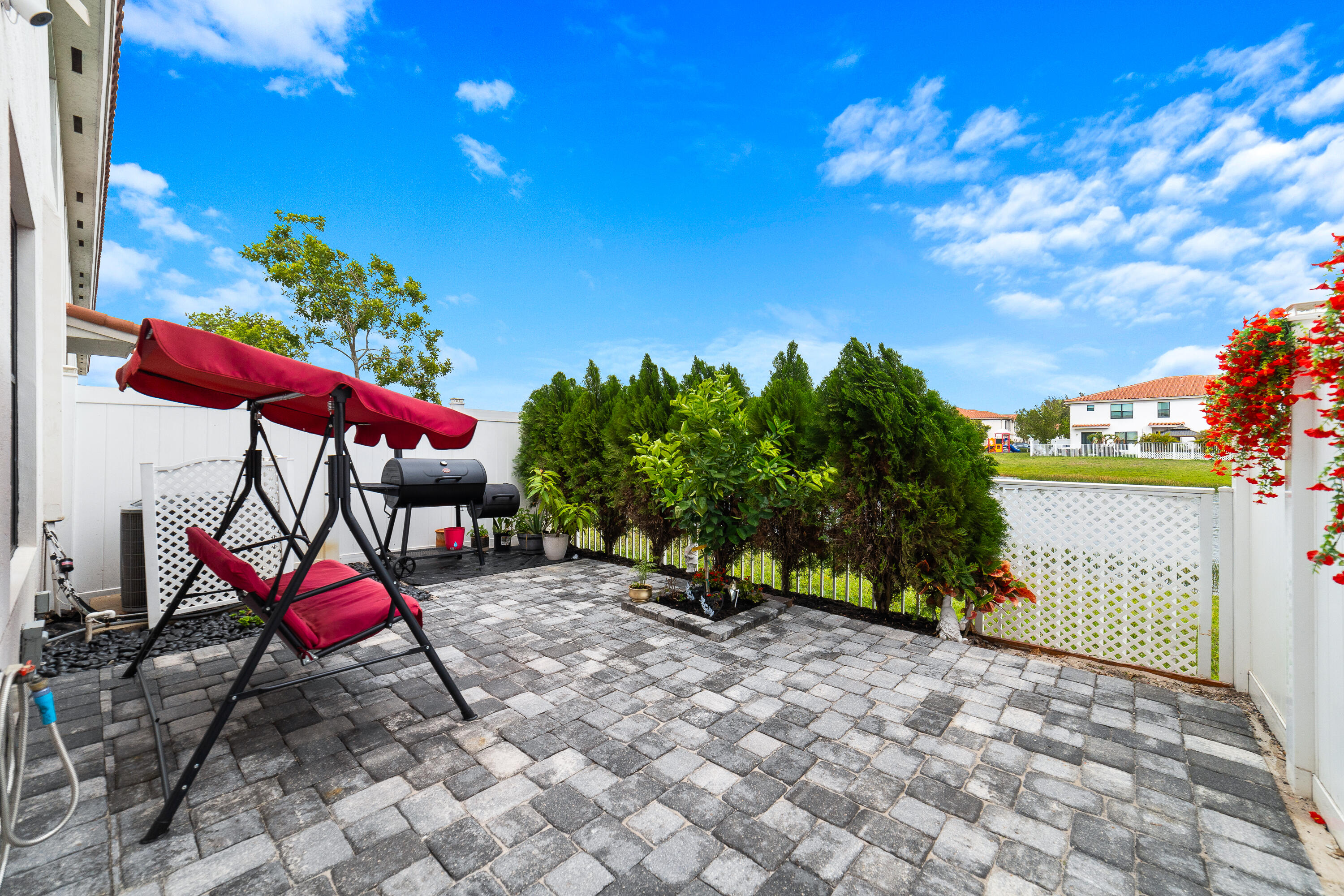 MEDITERRANEA - Residential