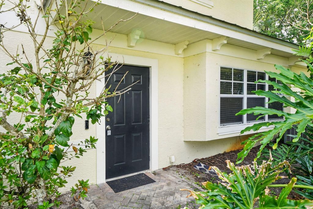 Photo of 2535 Creekside Drive, Fort Pierce, FL 34981 (MLS # B26021279)