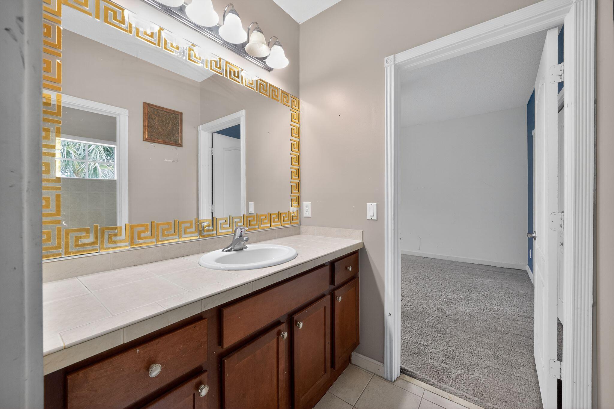 RIVER OAKS - Residential