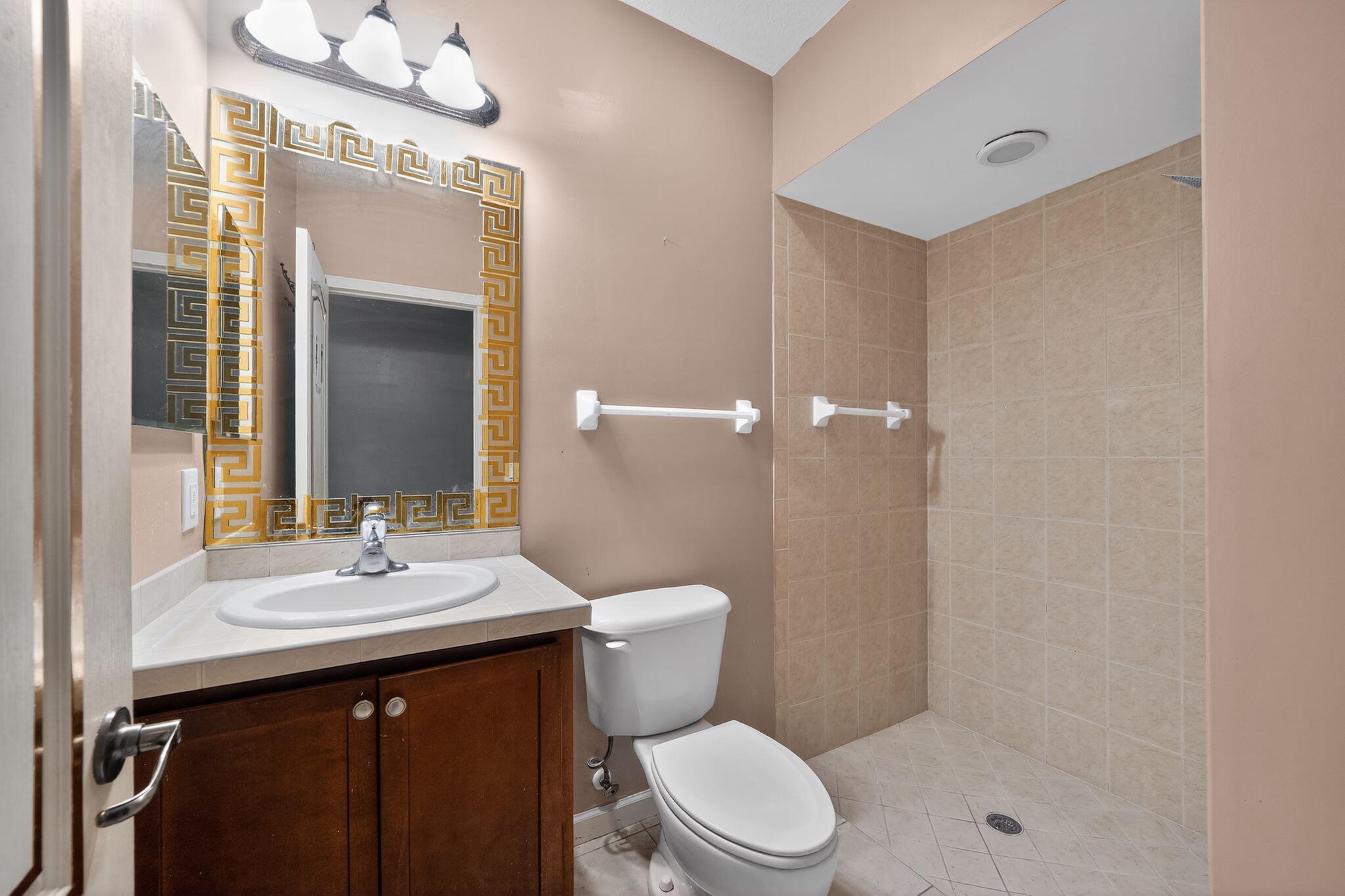 RIVER OAKS - Residential