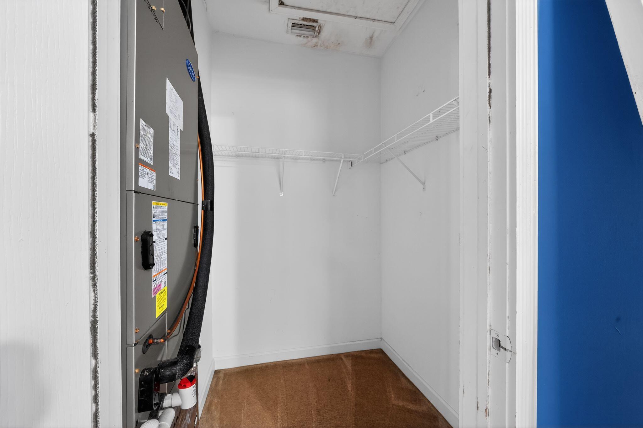 RIVER OAKS - Residential